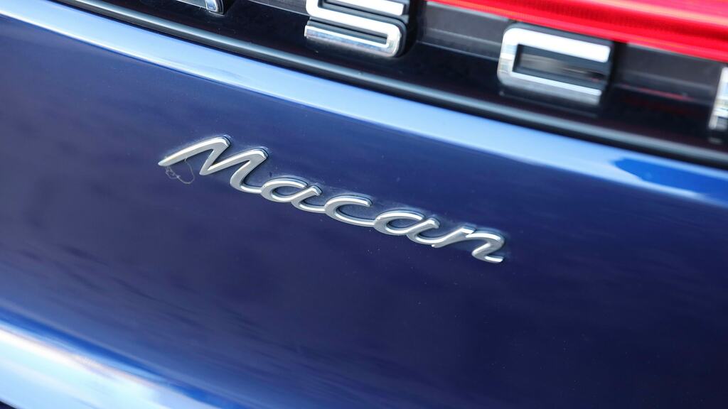 Porsche Macan 5dr Pdk Grey #35