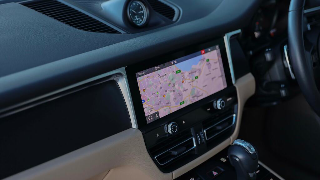 Porsche Macan 5dr Pdk Grey #26