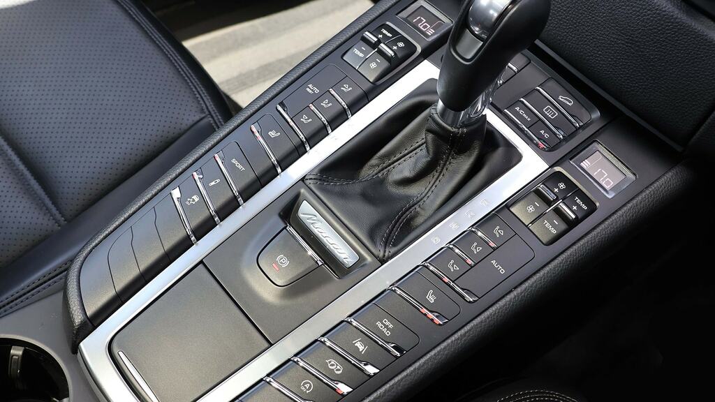 Porsche Macan 252 Pdk Black #8