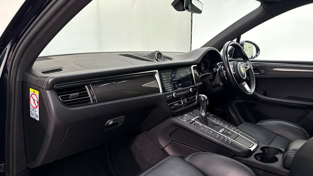 Porsche Macan Petrol Grey #13
