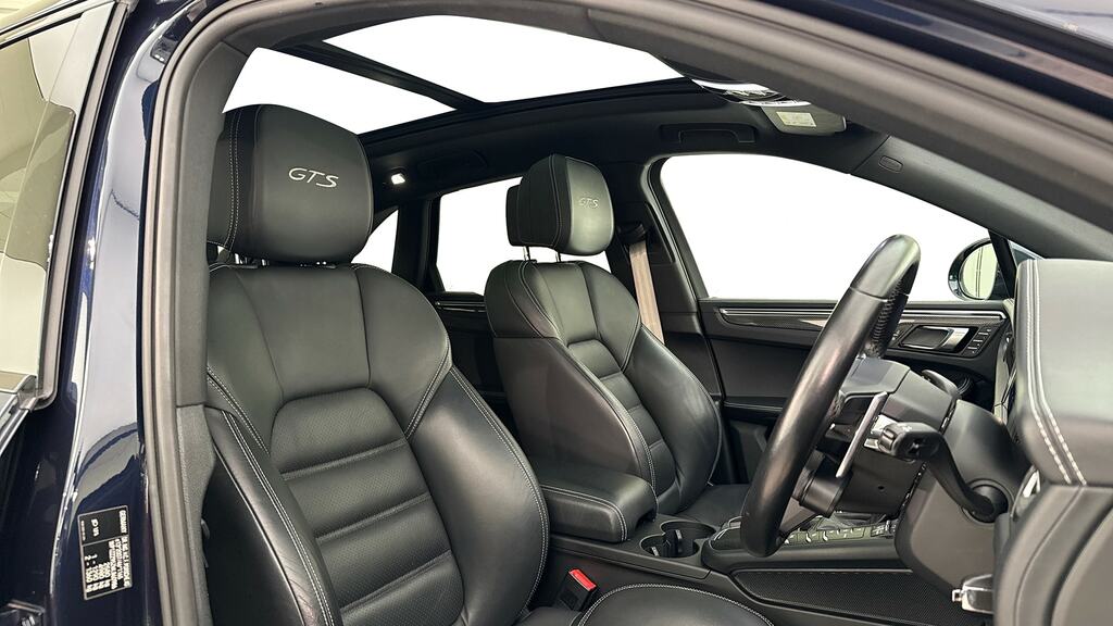 Porsche Macan Petrol Grey #11