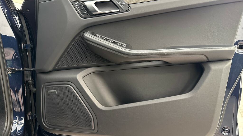 Porsche Macan Petrol Grey #20