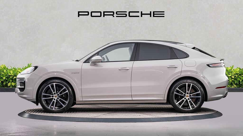 Porsche Cayenne Turbo E-hybrid Tiptronic S Grey #4