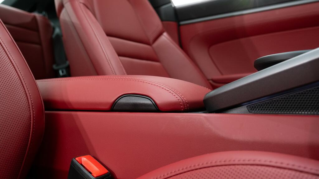 Porsche 911 2dr Pdk  #42