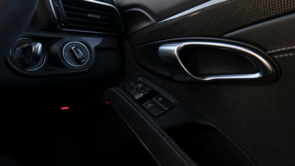 Porsche 911 Carrera S Pdk  #27