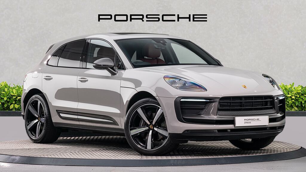 Porsche Macan T Pdk Grey