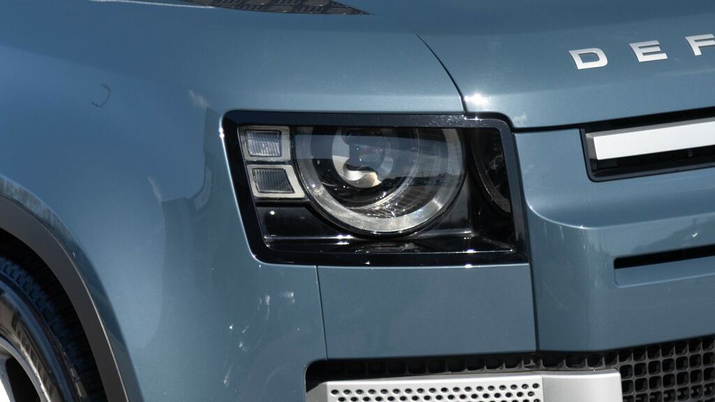 Land Rover Defender 110 First Edition Brown #17