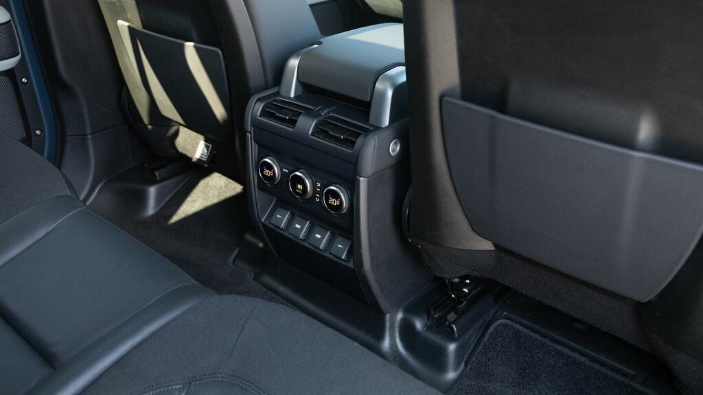 Land Rover Defender 110 First Edition Brown #18
