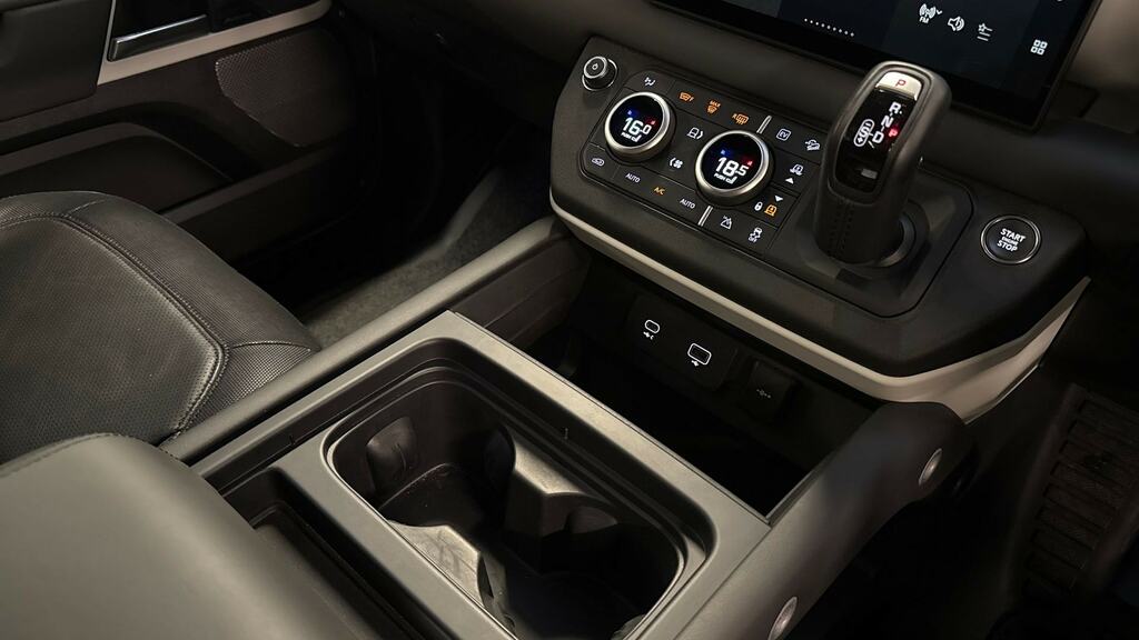Land Rover Defender 110 3.0 D300 X-dynamic Hse 110 Black #13