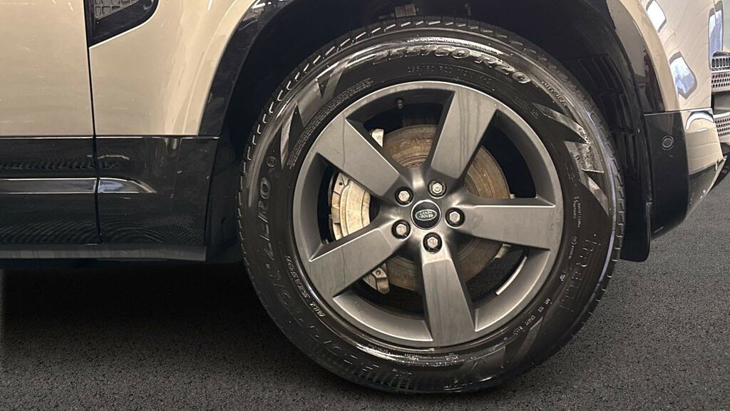 Land Rover Defender 110 3.0 D300 X-dynamic Hse 110 Black #8
