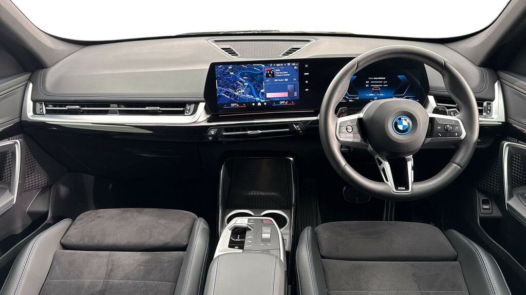 BMW X1 Xdrive 30E M Sport Step Black #4