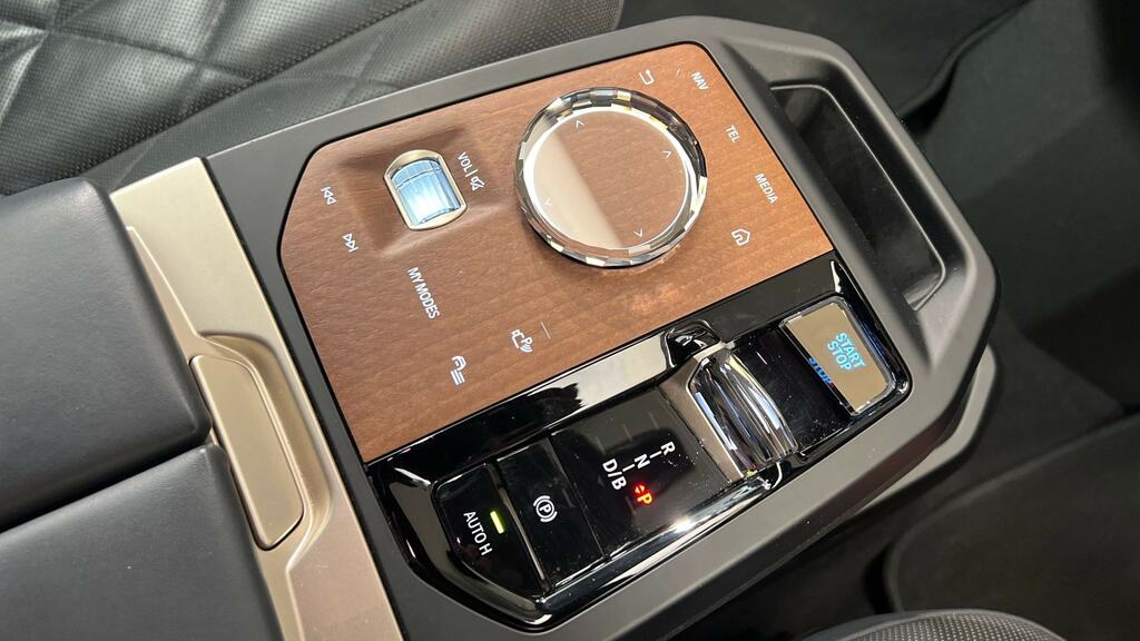 BMW iX Xdrive40 M Sport  #9