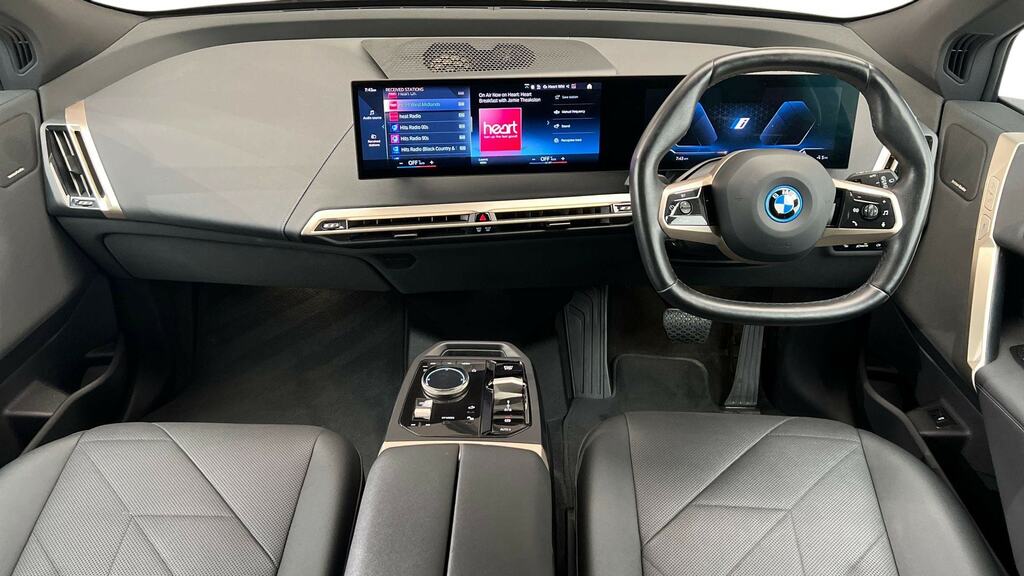 BMW iX 240Kw Xdrive40 M Sport 76.6Kwh Black #4