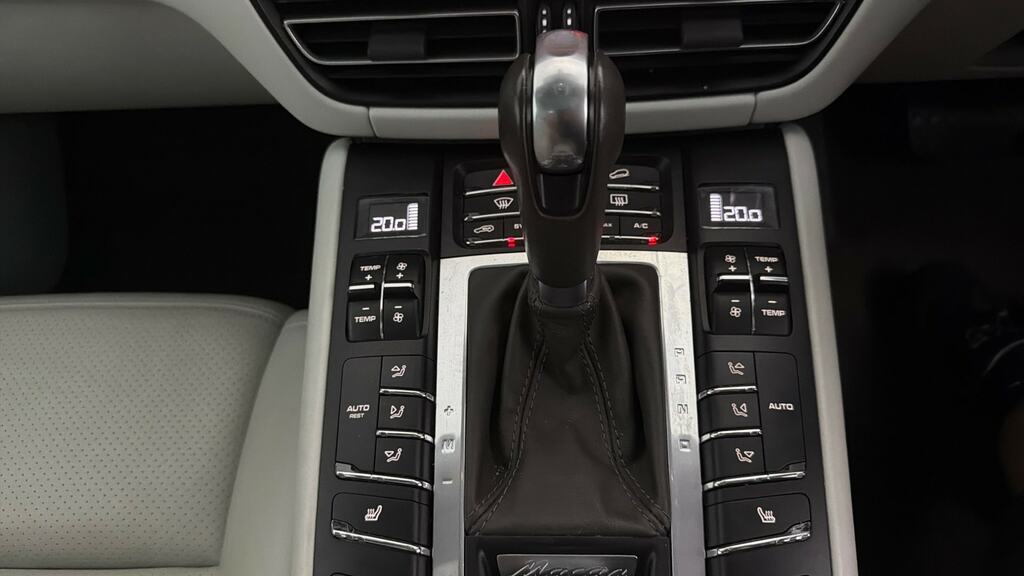 Porsche Macan Macan S S-a Blue #14