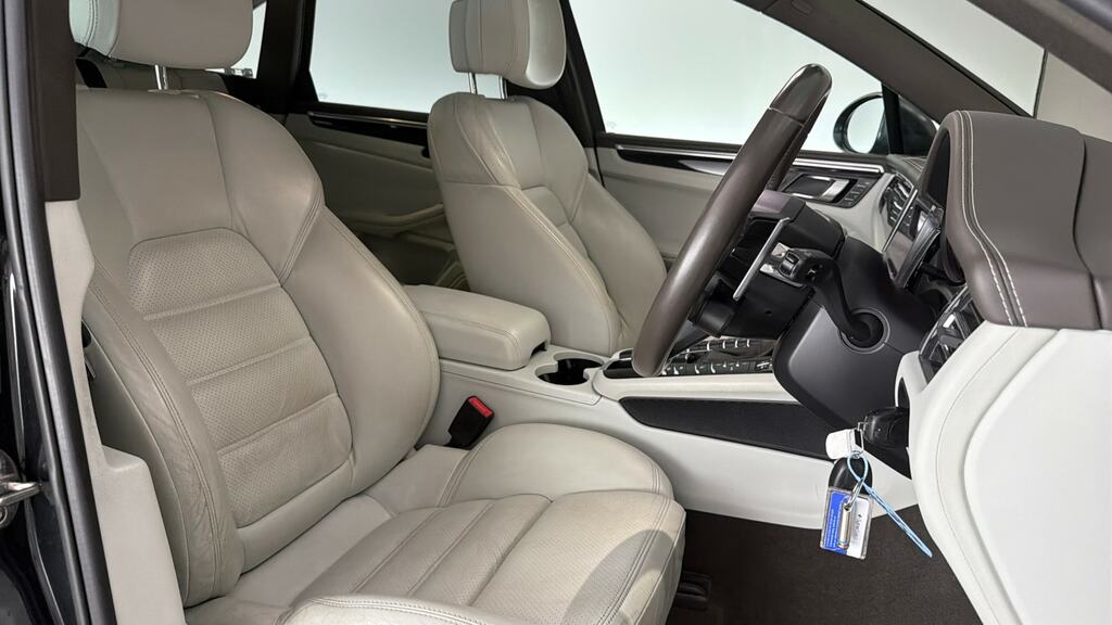 Porsche Macan Macan S S-a Blue #10