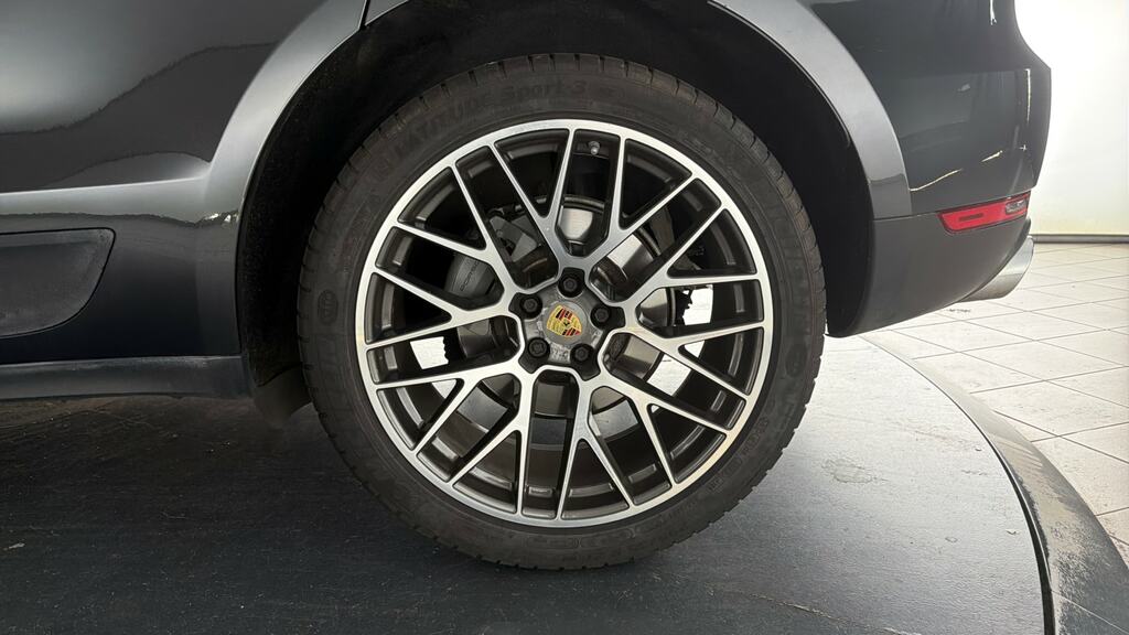 Porsche Macan Macan S S-a Blue #25