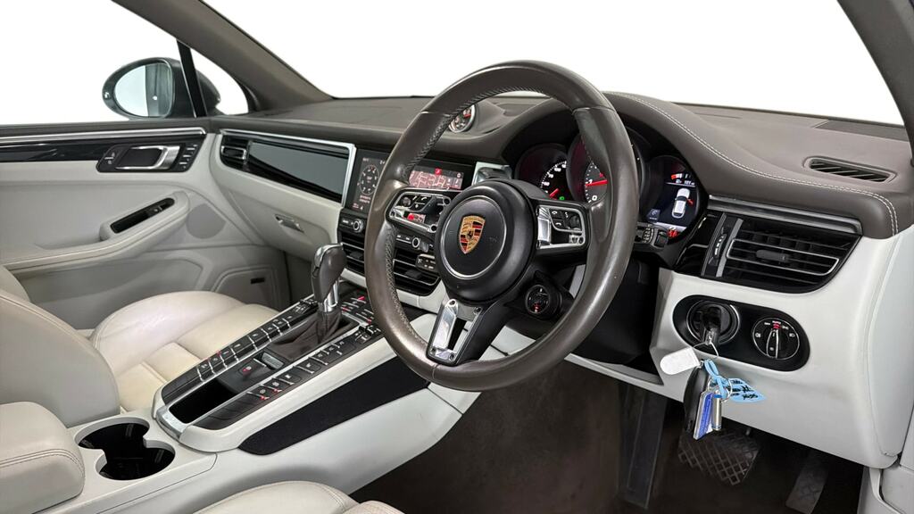 Porsche Macan Macan S S-a Blue #9