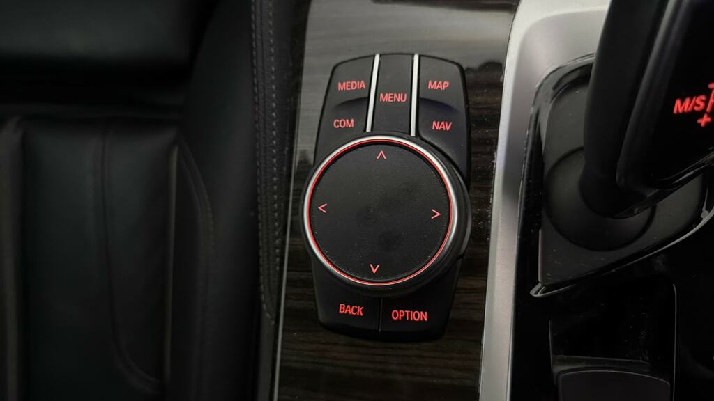 BMW 5 Series 530E M Sport Black #19