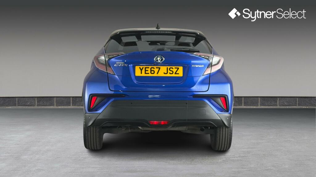 Toyota C-Hr Dynamic White #5