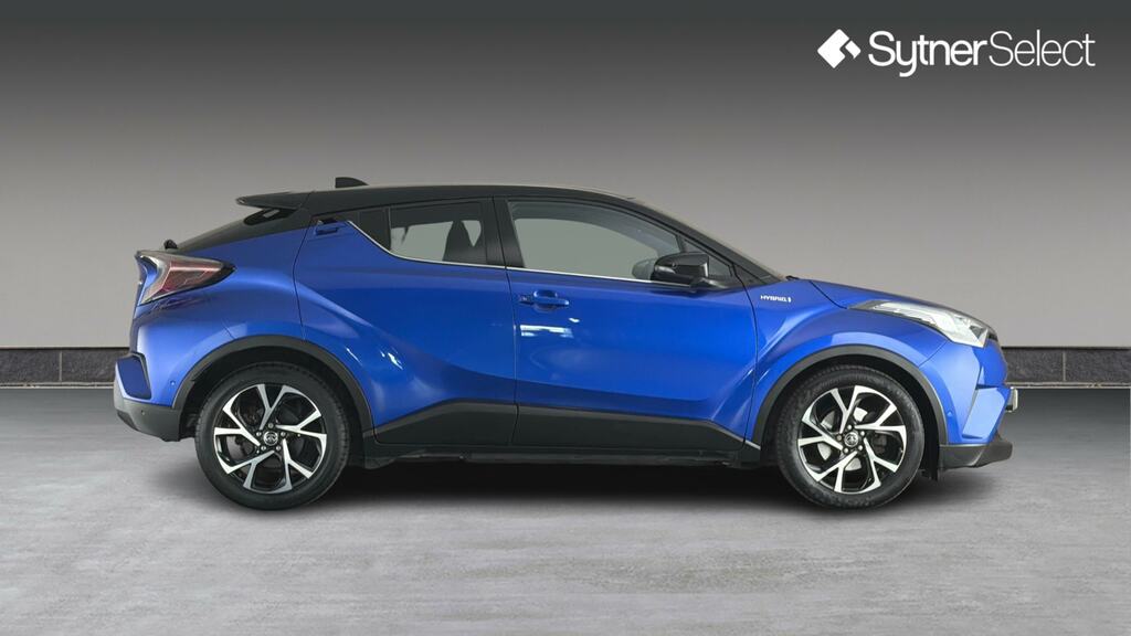 Toyota C-Hr Dynamic White #3