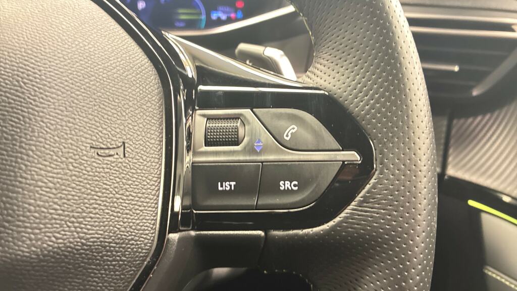 Peugeot 208 Puretech Active Premium Plus Ss Red #18