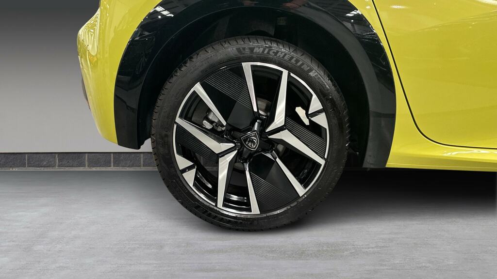 Peugeot 208 Puretech Active Premium Plus Ss Red #26