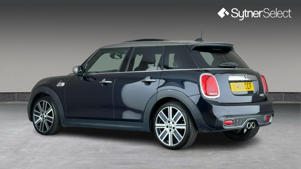 Mini Hatch 2.0 Cooper S Exclusive II Comfortnav YH69CCF Black #2