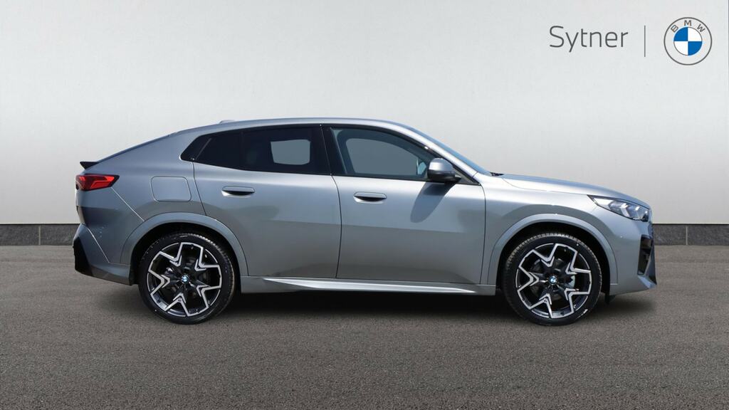 BMW iX2 150Kw Edrive20 M Sport 65Kwh Grey #3