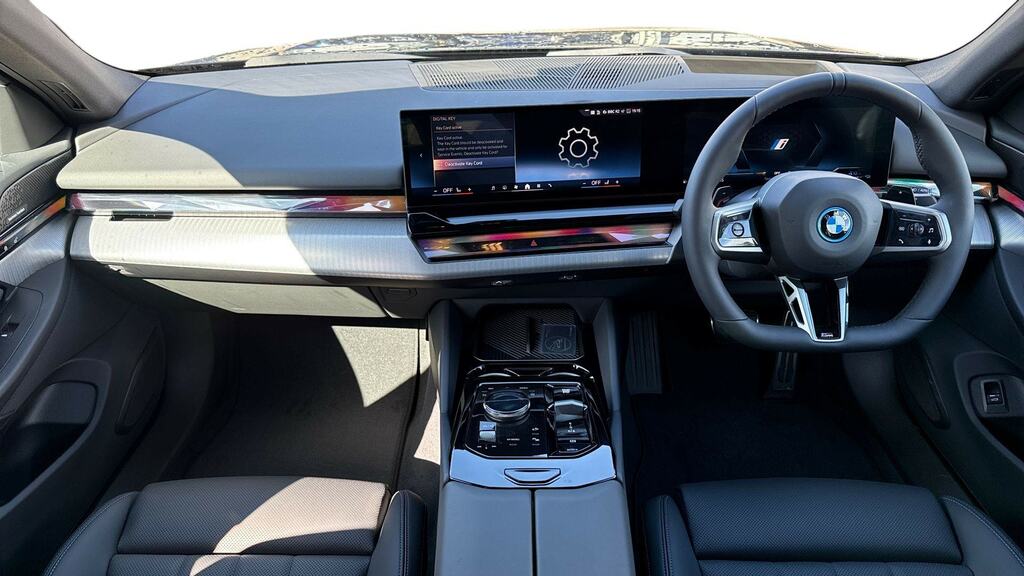 BMW 5 Series 530E M Sport Touring Blue #4