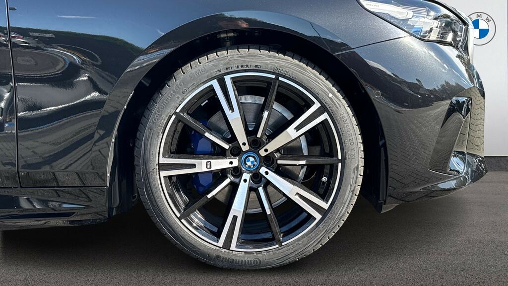BMW 5 Series 530E M Sport Touring Blue #14