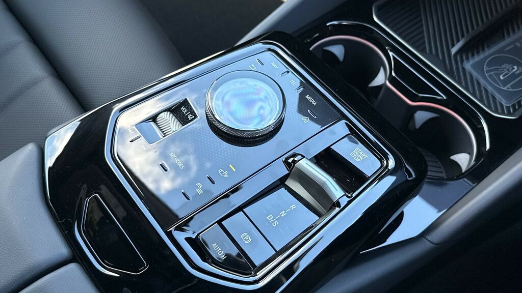 BMW 5 Series 530E M Sport Touring Blue #10