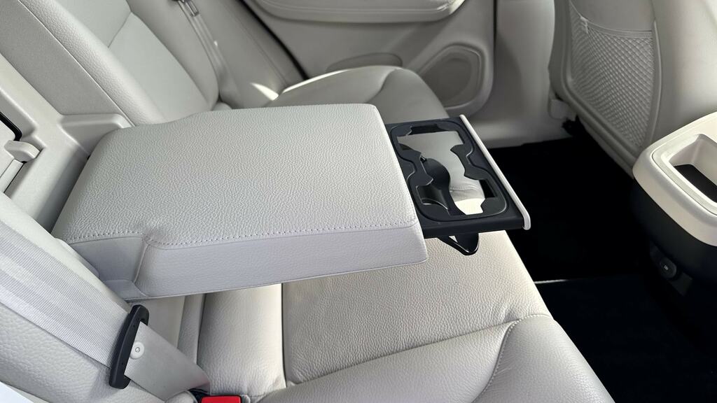 Volvo XC60 Plus Black #24