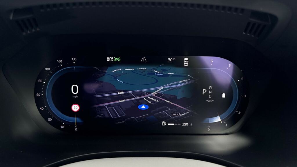Volvo XC60 Plus Black #11