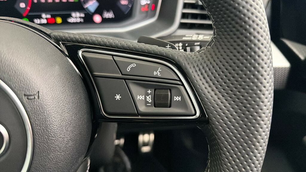 Audi A1 25 Tfsi Black Edition Grey #16