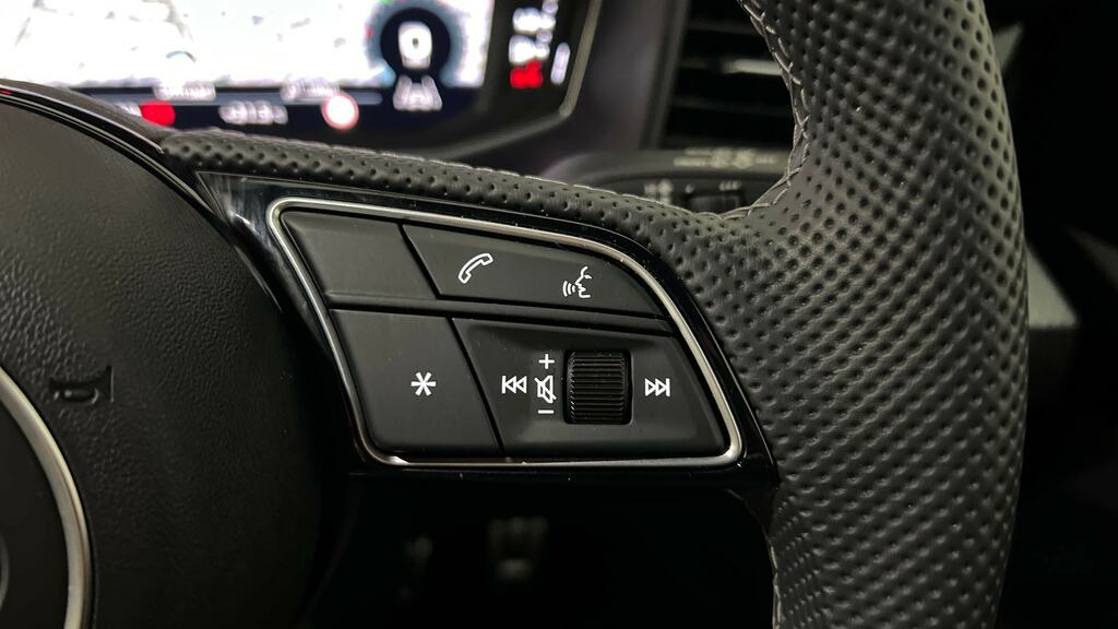 Audi A1 S Line 35 Tfsi 150 Ps S Tronic Black #18