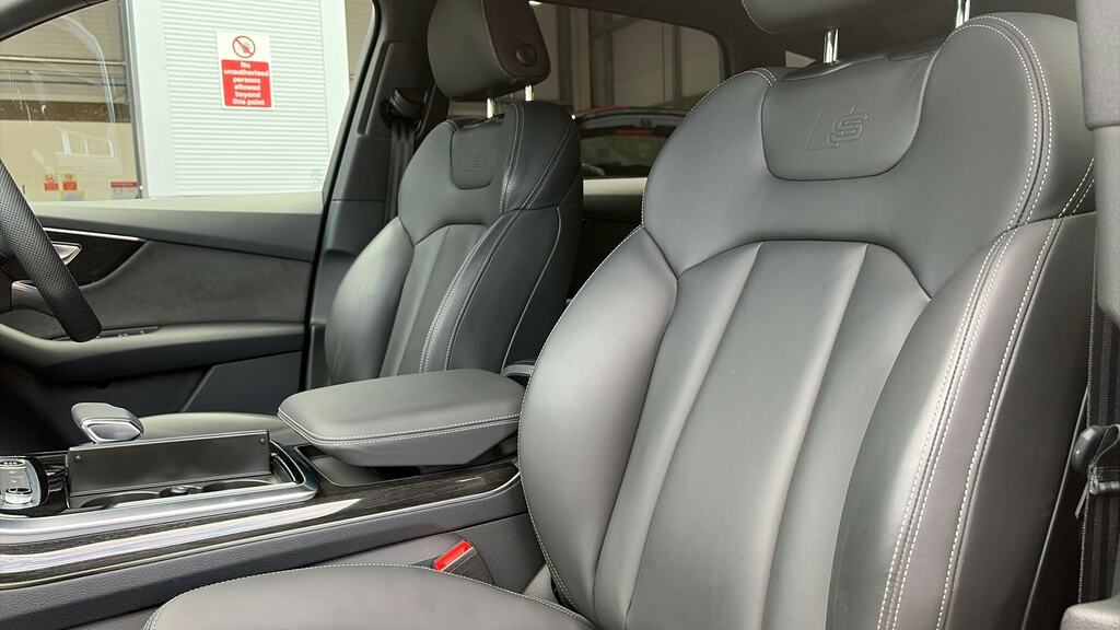 Audi Q7 Suv Black Edition 50 Tdi Quattro 286 Ps Tiptronic Grey #16