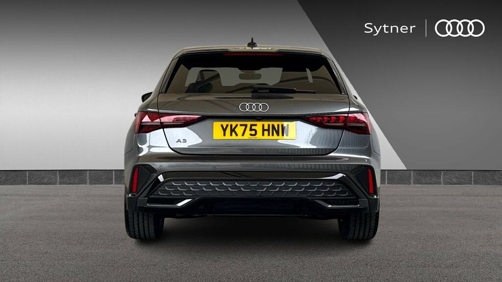 Audi A3 Black Edition 35 Tfsi 150 Ps S Tronic White #8