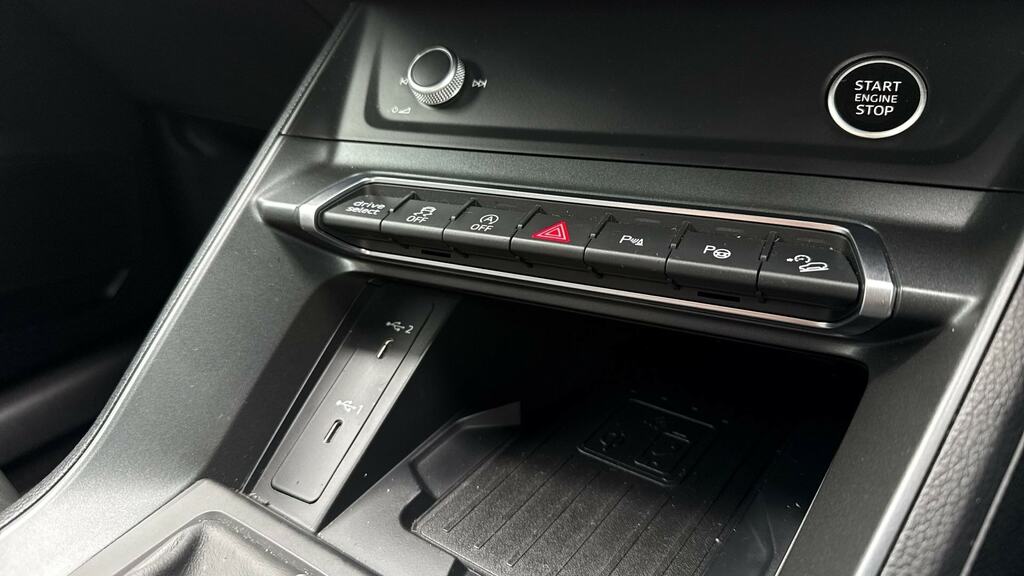 Audi Q3 Audi Q3 S Line 35 Tdi 150 Ps S Tronic Grey #26
