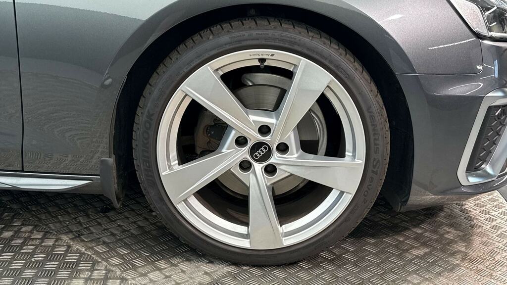 Audi A4 Avant 35 Tdi S Line S Tronic Grey #5