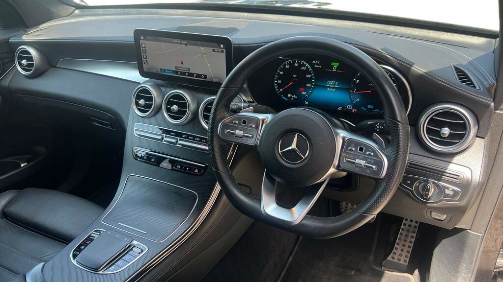 Mercedes-Benz GLC Class Glc 300 4Matic Amg Line Premium 9G-tronic Black #3