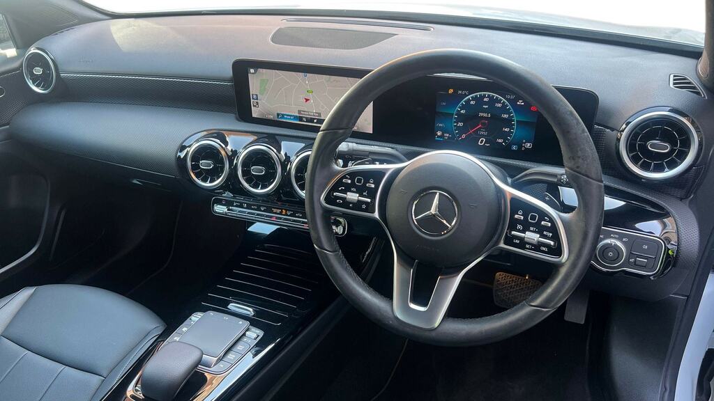 Mercedes-Benz A Class 1.3 A200 Amg Line Edition Executive Hatchback  #3