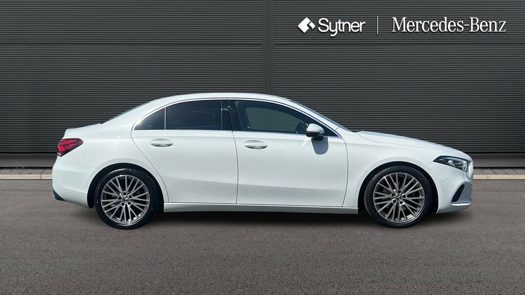 Mercedes-Benz A Class 1.3 A200 Amg Line Edition Executive Hatchback  #4