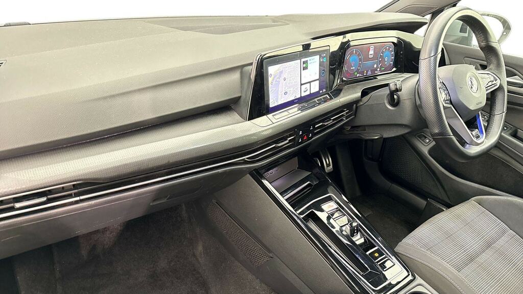 Volkswagen Golf Life Tsi White #2