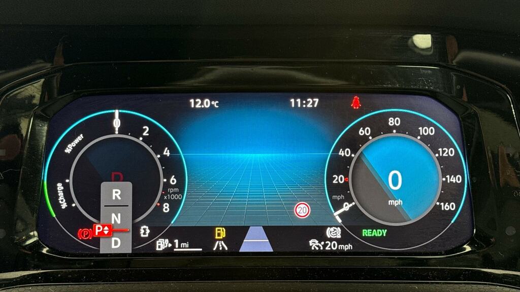 Volkswagen Golf Life Tsi White #11
