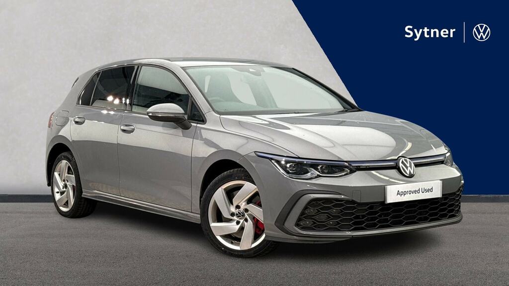 Volkswagen Golf Life Tsi White #1