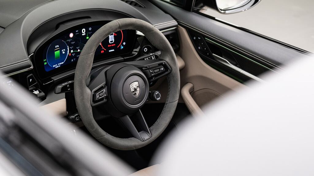 Porsche Macan V6 Gts Pdk Euro 6 Black #50