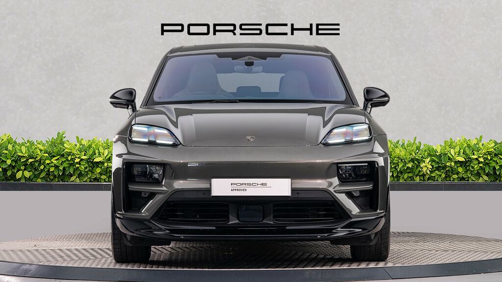 Porsche Macan 470Kw Turbo 100Kwh Green #2
