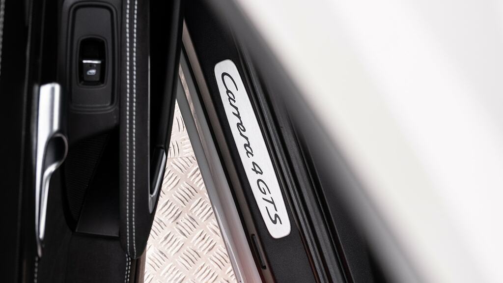 Porsche 911 Carrera 4S Cabriolet Pdk Silver #66
