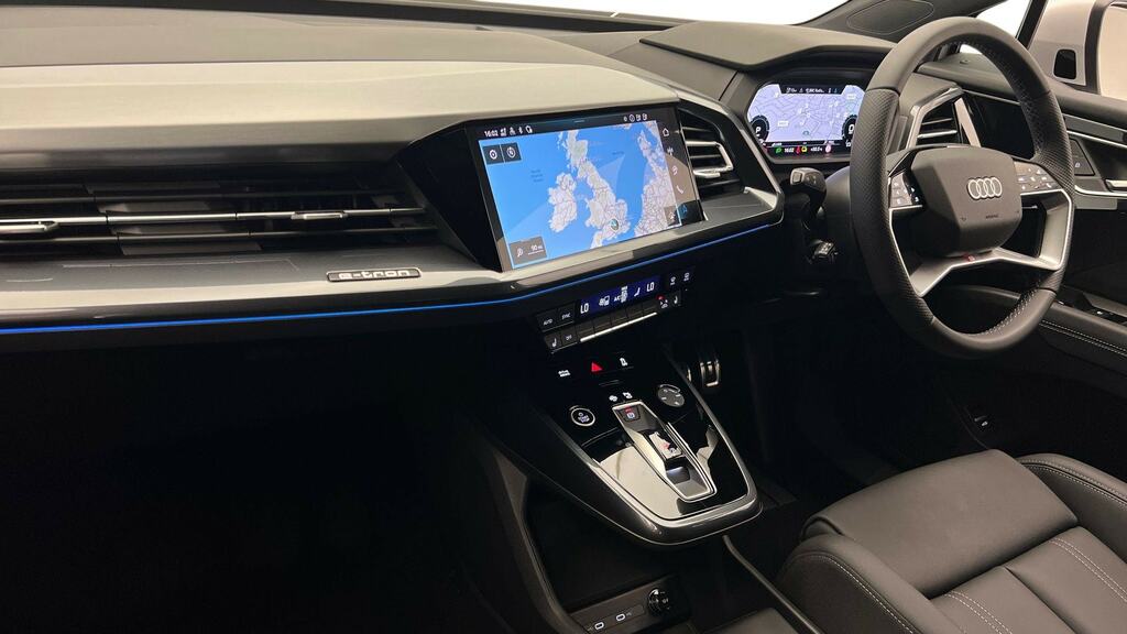 Audi Q4 E Tron 150Kw 40 63Kwh S Line Leather White #2