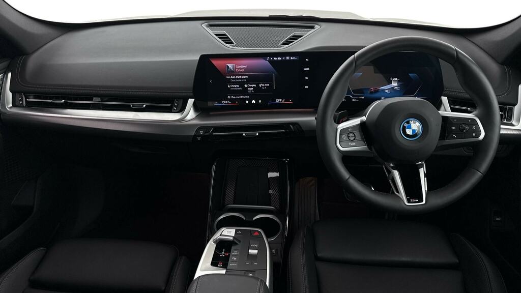 BMW iX1 150Kw Edrive20 Shadow Edition 65Kwh Purple #4